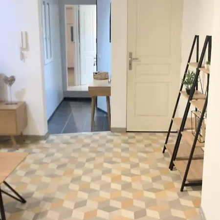 Ma Petite Etoile Sur Les Toits Pézenas